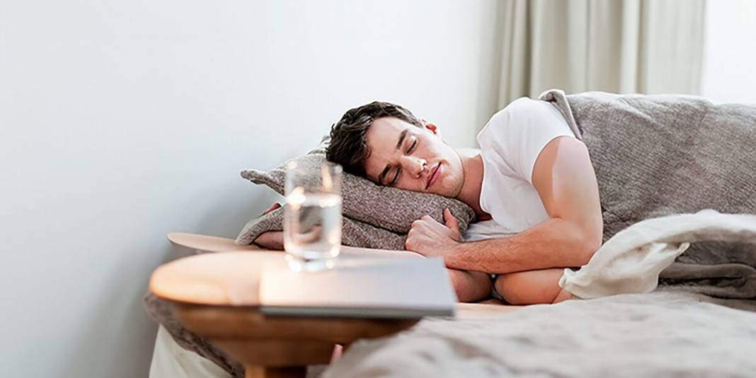 Sürekli susamak sağlık sorunlarına işaret ediyor: Gece baş ucunuzdan suyu ayırmıyorsanız dikkat! 2